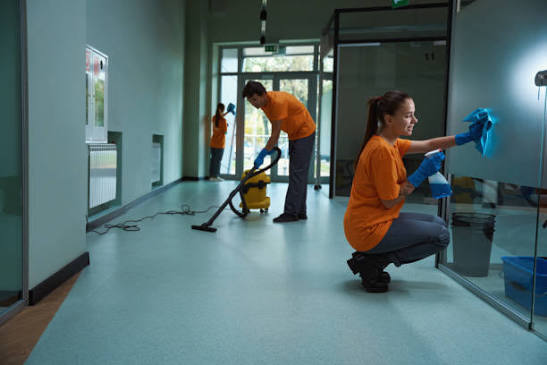 Professionelle Gebäudereinigung Berlin für saubere Gewerbeobjekte