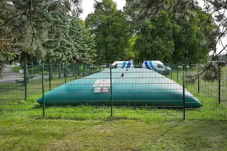 Löschwassertank kaufen: Welche Faktoren bei Volumen, Entnahme und Standort berücksichtigt werden sollten